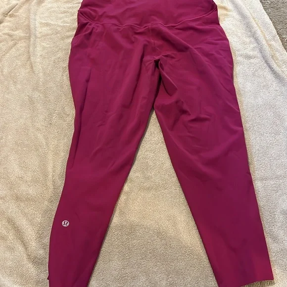 Lululemon Fuchsia Leggings - Picture 2 of 4